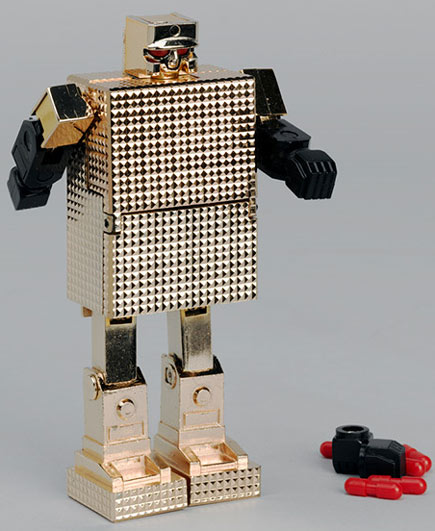 Robot clásico y retro con forma de lingote de oro o edificio