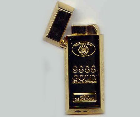 Mechero elegante dorado