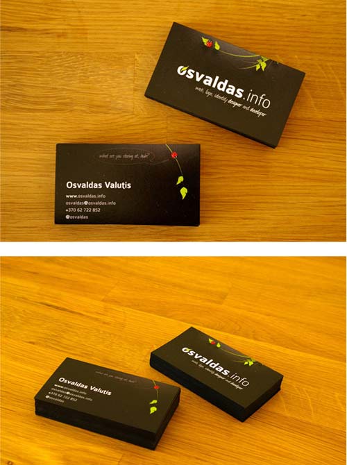 Tarjeta de Presentación de Osvaldas por frente y reverso con colores oscuros